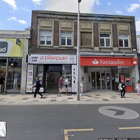 Flat In Clapham Budget Friendly Stay Лондон Екстериор снимка