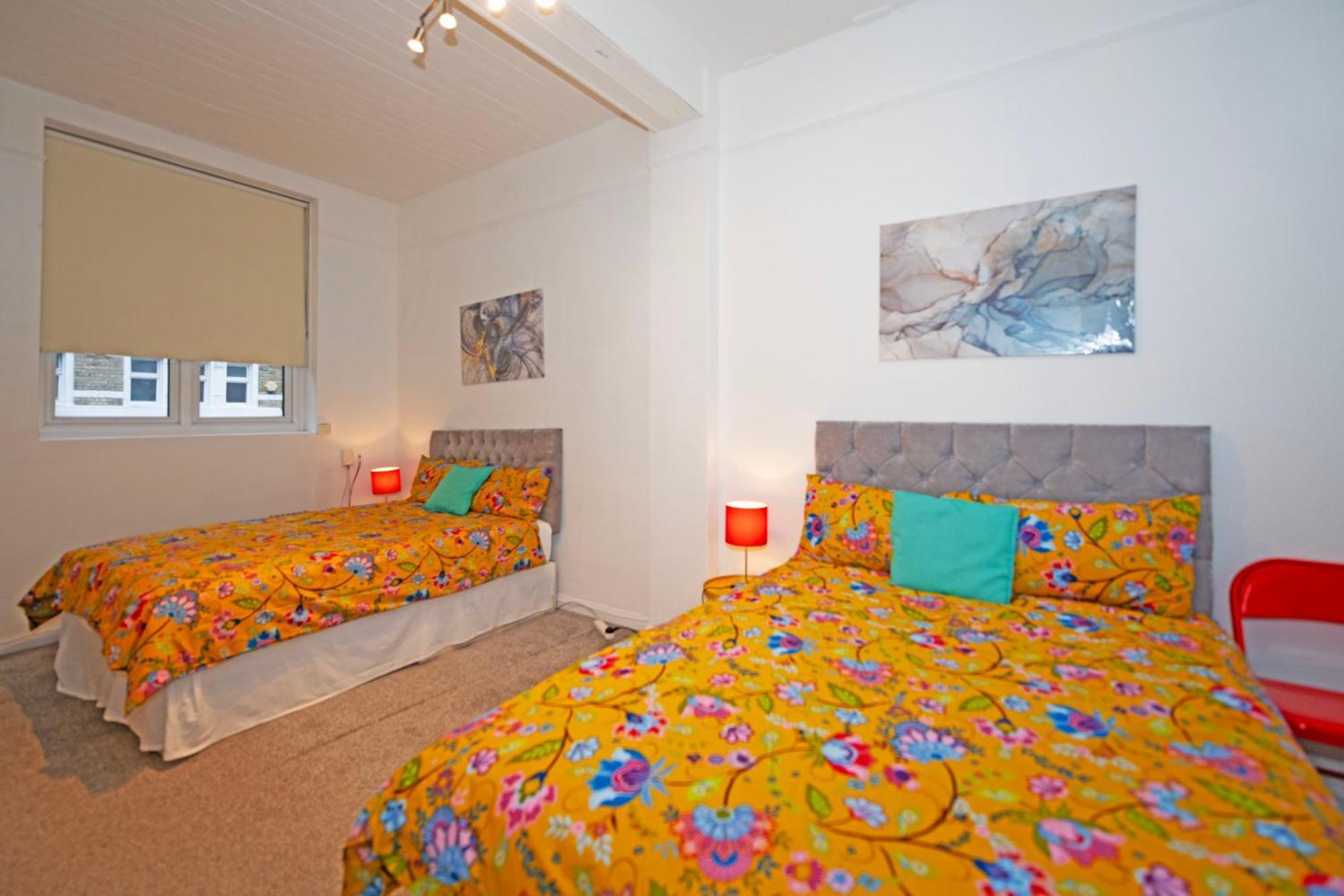Flat In Clapham Budget Friendly Stay Лондон Екстериор снимка